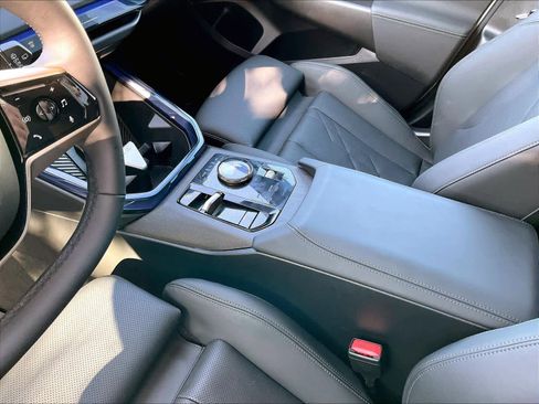 Certified 2025 BMW X3 xDrive30i w/ Convenience Package image 18