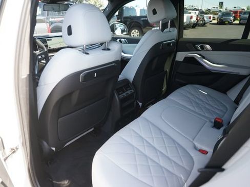 Used 2024 BMW X5 sDrive40i w/ Premium Package RWD image 12