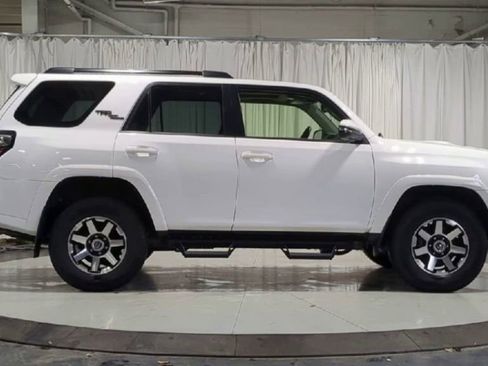Used 2023 Toyota 4Runner TRD Off-Road Premium w/ Off Road Premium Plus Package image 9