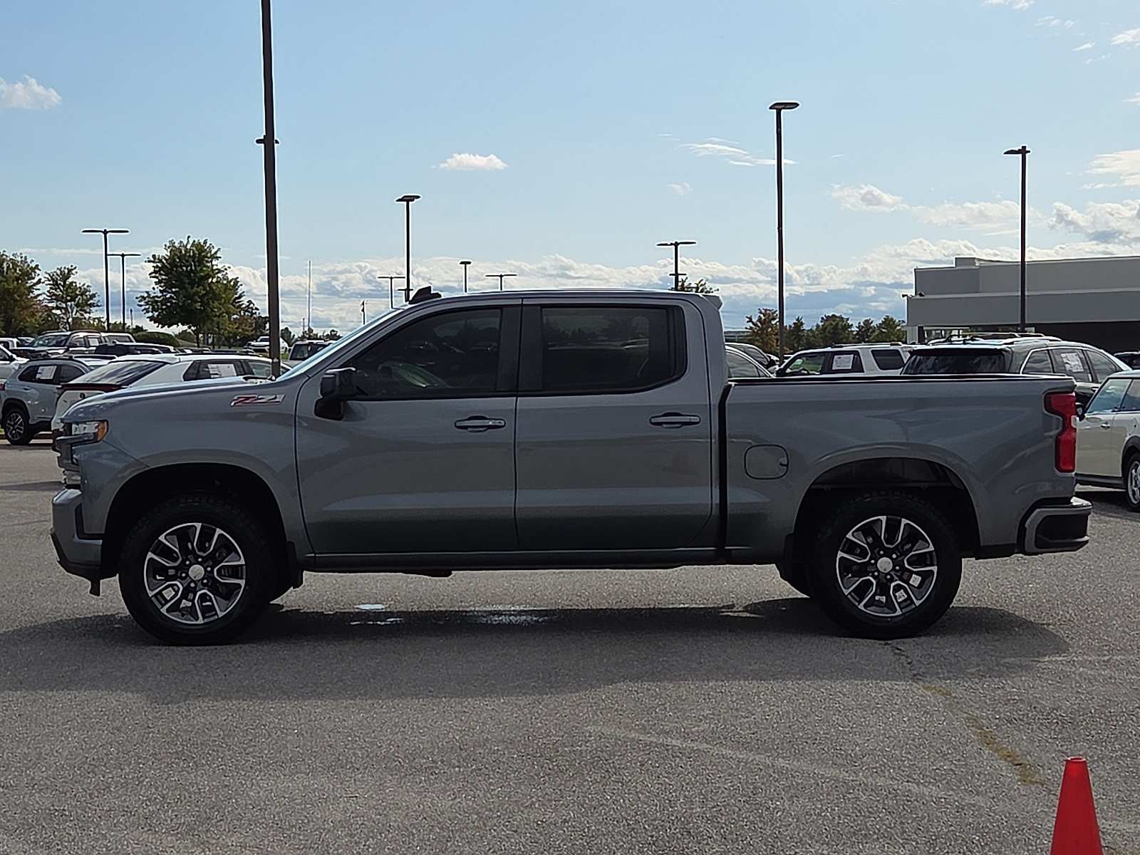 Used 2020 Chevrolet Silverado 1500 RST w/ All-Star Edition AWD/4WD image 3