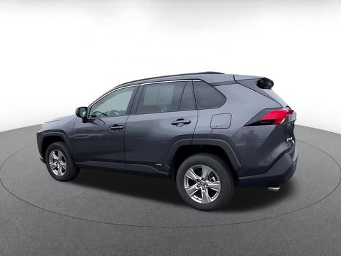 Used 2025 Toyota RAV4 LE AWD/4WD image 10
