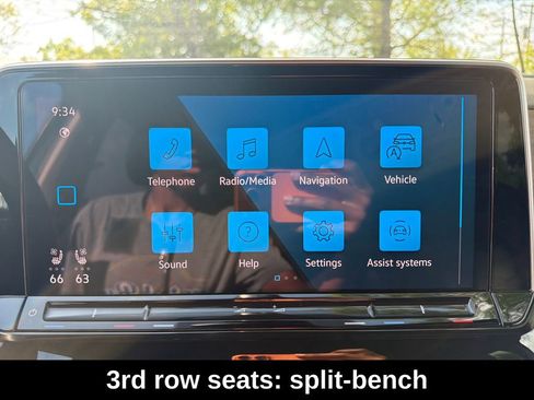 Used 2025 Volkswagen Atlas SE FWD image 20