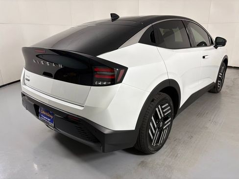 New 2026 Nissan Leaf SV+ image 8