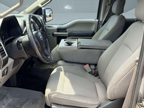 Used 2016 Ford F150 XLT w/ Equipment Group 302A Luxury RWD image 4