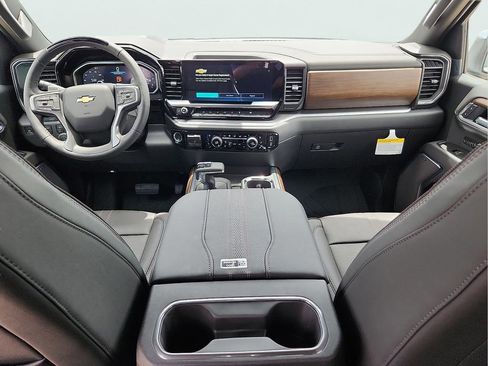 New 2026 Chevrolet Silverado 1500 High Country AWD/4WD image 10