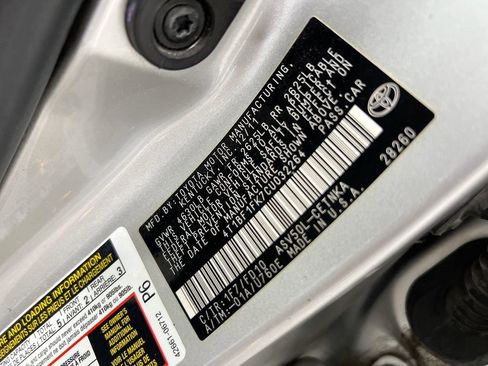 Used 2012 Toyota Camry LE image 25