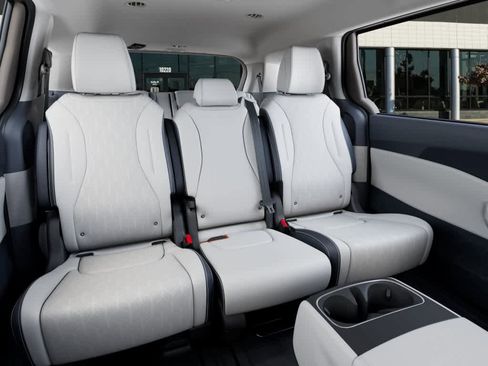 New 2026 Kia Carnival EX FWD image 16