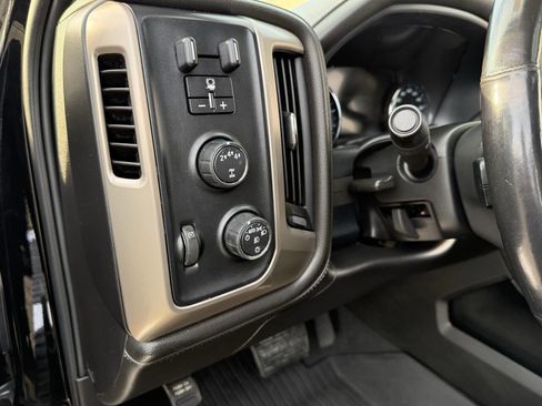 Used 2019 GMC Sierra 3500 Denali image 16