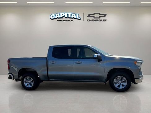 Used 2025 Chevrolet Silverado 1500 LT image 6