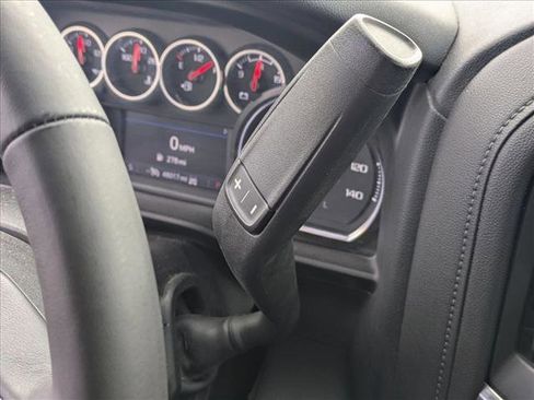 Used 2022 Chevrolet Silverado 1500 LT Trail Boss w/ Bed Protection Package image 12