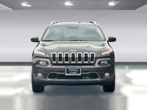 Used 2014 Jeep Cherokee Limited w/ Technology Group AWD/4WD image 5