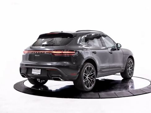 Certified 2026 Porsche Macan image 7