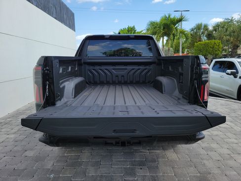 New 2026 GMC Sierra EV Denali AWD/4WD image 9