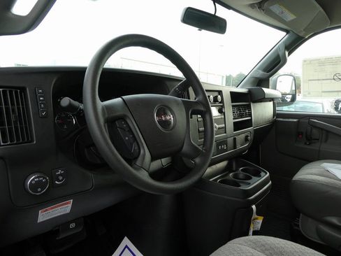 New 2025 GMC Savana 3500 w/ Power Convenience Package RWD image 35