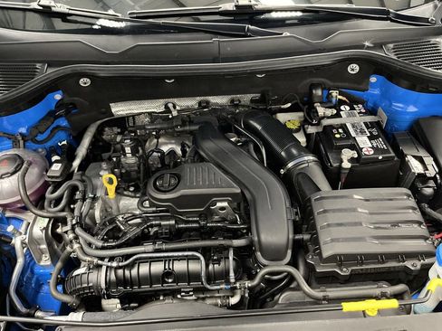 Used 2023 Volkswagen Taos SE w/ Black Wheel Package image 35