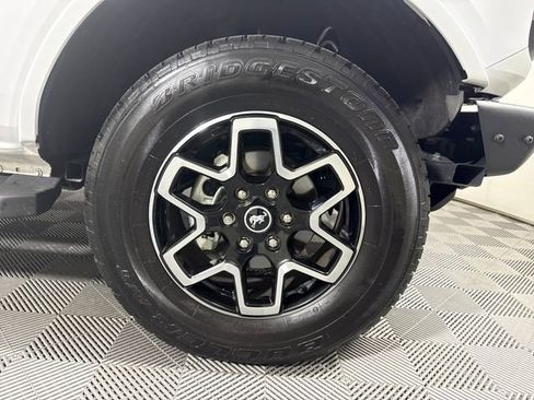 Used 2024 Ford Bronco Outer Banks AWD/4WD image 11