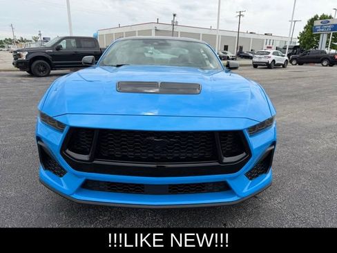 Used 2025 Ford Mustang GT Premium RWD image 3