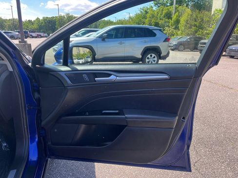 Used 2013 Ford Fusion Titanium w/ Titanium Driver Assist Pkg AWD/4WD image 32