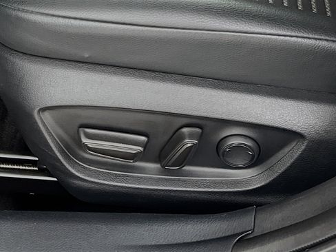 Used 2023 Toyota Camry SE image 16