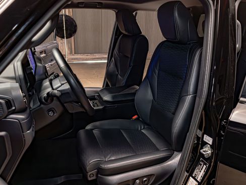 Used 2025 Toyota Land Cruiser image 23