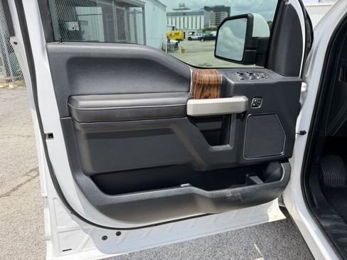 Used 2020 Ford F150 Lariat AWD/4WD image 11
