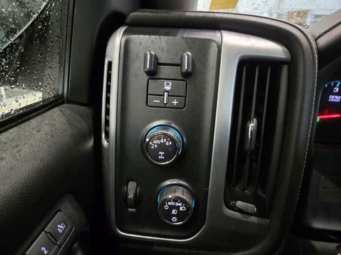 Used 2018 GMC Sierra 1500 SLT image 38