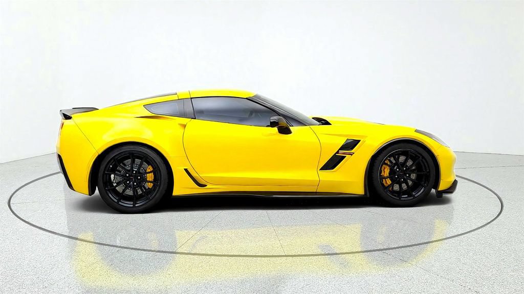 Used 2019 Chevrolet Corvette Grand Sport RWD image 4