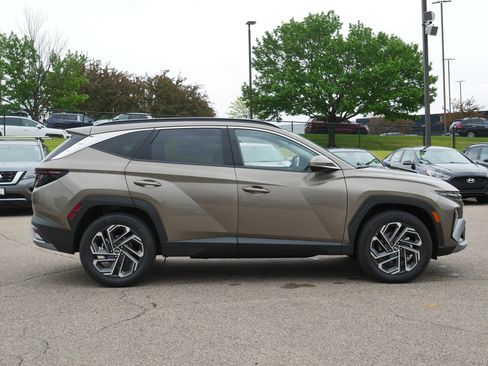 Used 2026 Hyundai Tucson Limited AWD/4WD image 5
