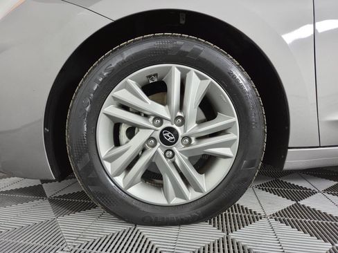 Used 2020 Hyundai Elantra SEL w/ Cargo Package (C1) FWD image 12