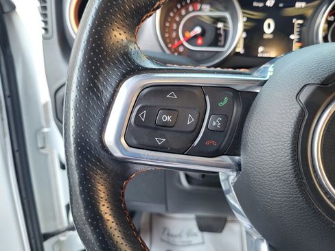 Used 2020 Jeep Gladiator Mojave AWD/4WD image 22