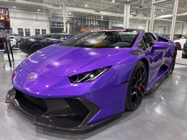 Used 2017 Lamborghini Huracan LP 610-4 AWD/4WD image 1