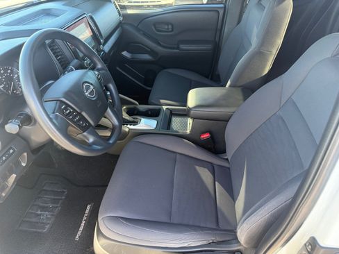 Used 2022 Nissan Frontier S RWD image 11