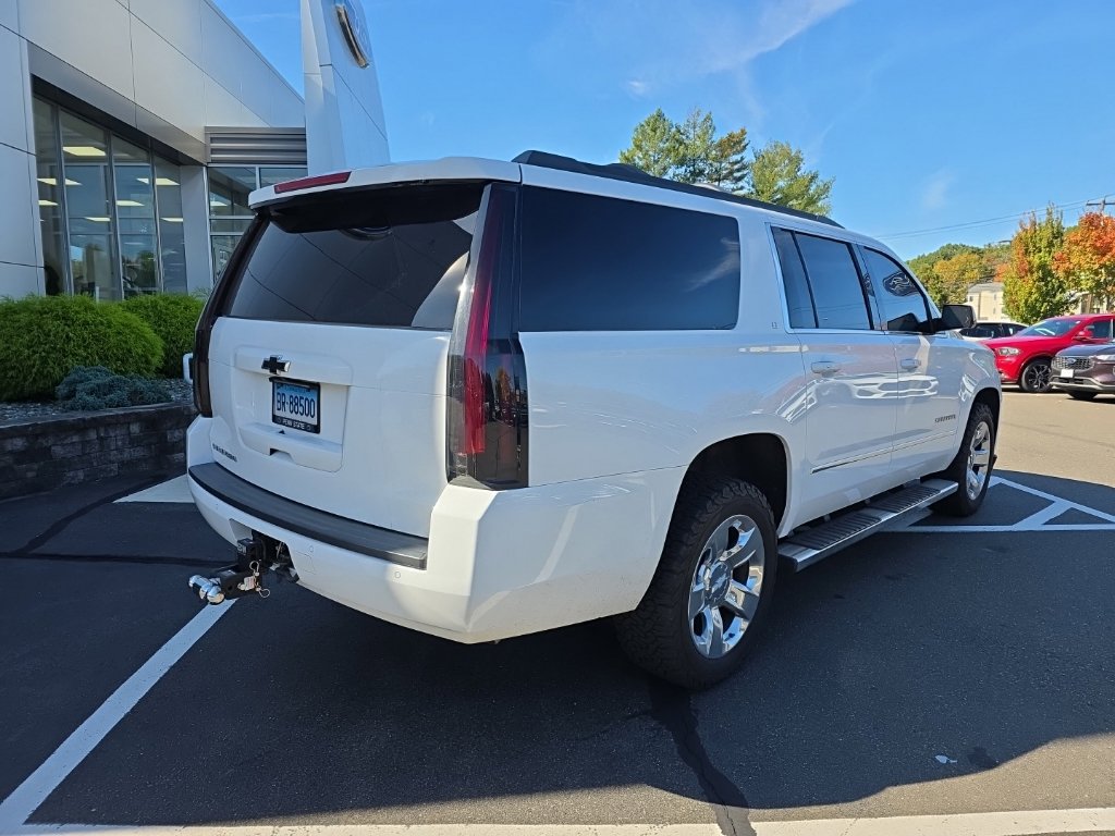 Used 2018 Chevrolet Suburban LT w/ LT Signature Package AWD/4WD image 3