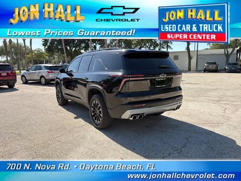 Used 2025 Chevrolet Traverse Z71 w/ Driver Confidence Package AWD/4WD image 7