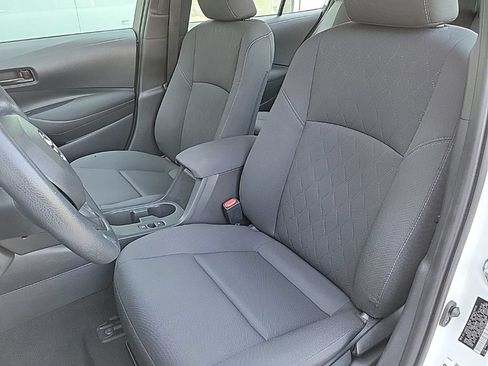 Used 2024 Toyota Corolla LE FWD image 11