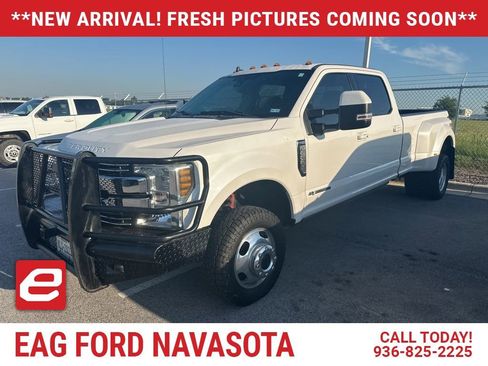 Used 2019 Ford F350 Lariat w/ Lariat Ultimate Package AWD/4WD image 1