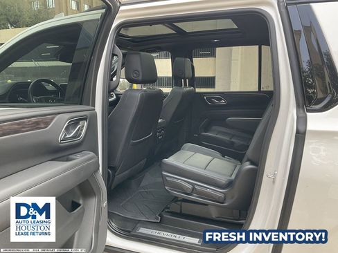 Used 2024 Chevrolet Suburban Z71 w/ Luxury Package image 8