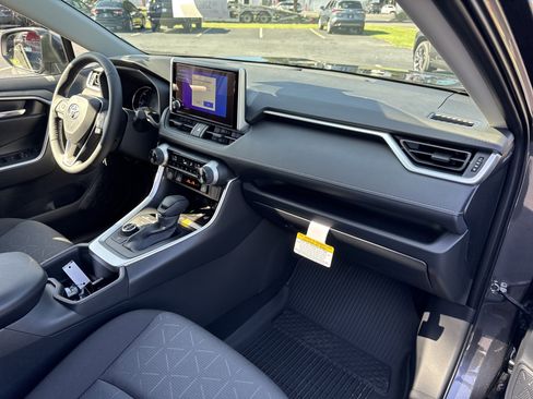 New 2025 Toyota RAV4 XLE w/ Convenience Package AWD/4WD image 35