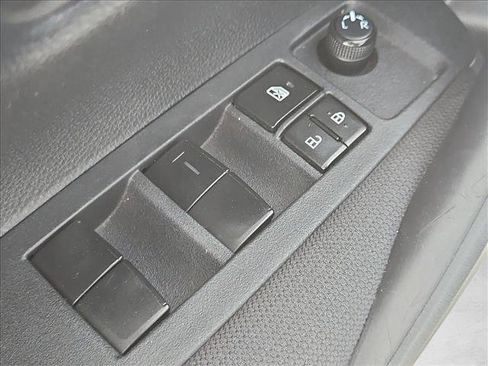 Used 2023 Toyota Corolla LE FWD image 11