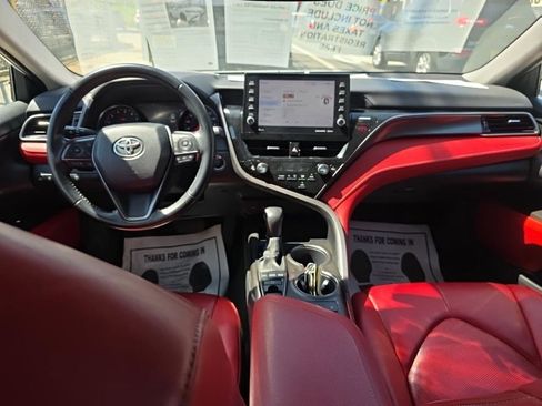 Used 2021 Toyota Camry XSE FWD image 7