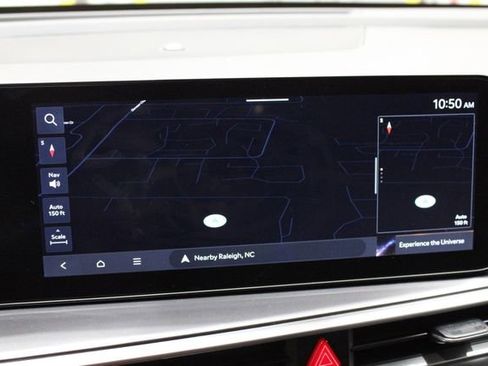 Used 2024 Kia Sorento S image 6