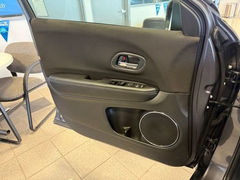 Used 2016 Honda HR-V EX image 20