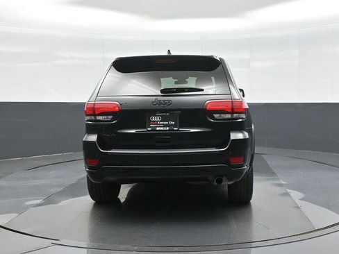 Used 2021 Jeep Grand Cherokee Laredo X AWD/4WD image 6