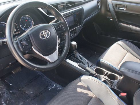 Used 2019 Toyota Corolla SE FWD image 9