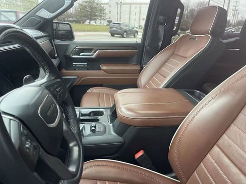 Used 2024 GMC Sierra 1500 Denali Ultimate image 3