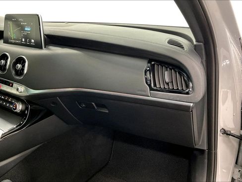 Used 2019 Kia Stinger GT1 RWD image 18