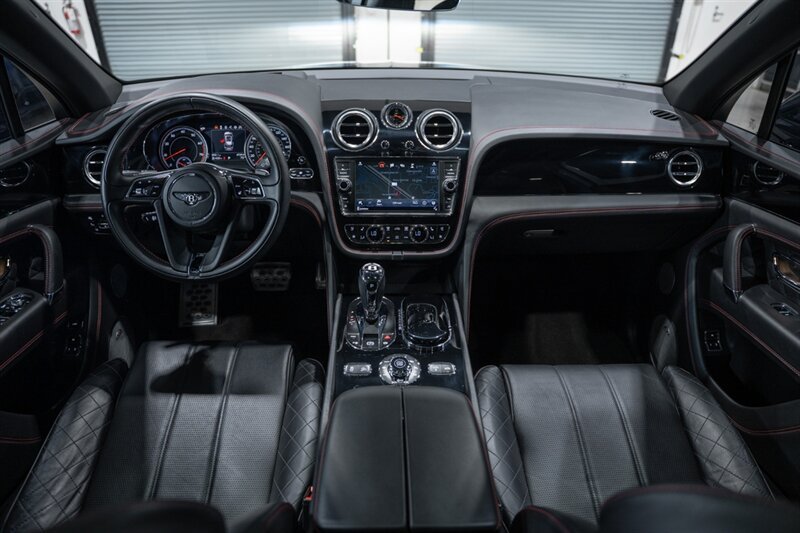 Used 2017 Bentley Bentayga AWD/4WD image 20