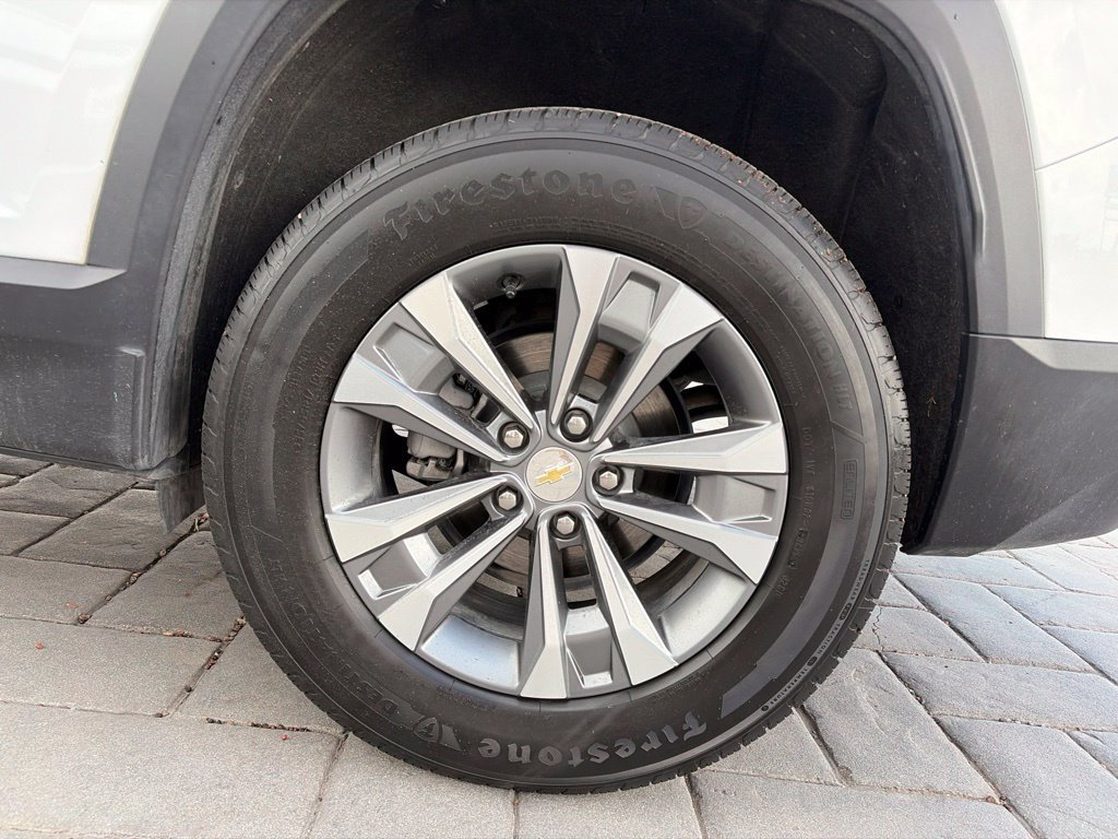 Used 2026 Chevrolet Equinox LT FWD image 19