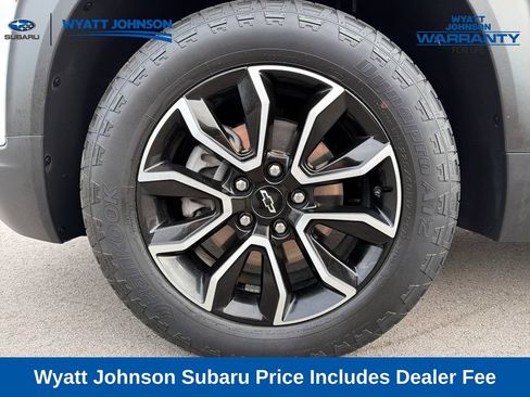 Used 2024 Chevrolet TrailBlazer ACTIV w/ Driver Confidence Package FWD image 3