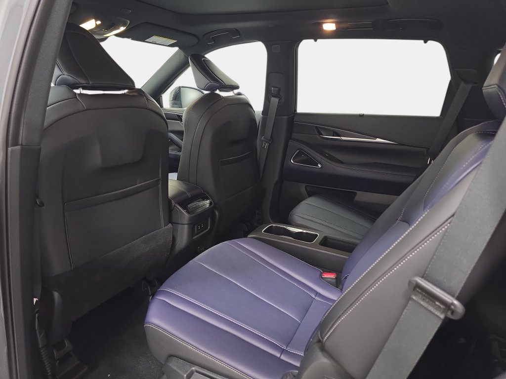 Certified 2026 INFINITI QX60 Sport w/ Dark Cargo Package AWD/4WD image 10